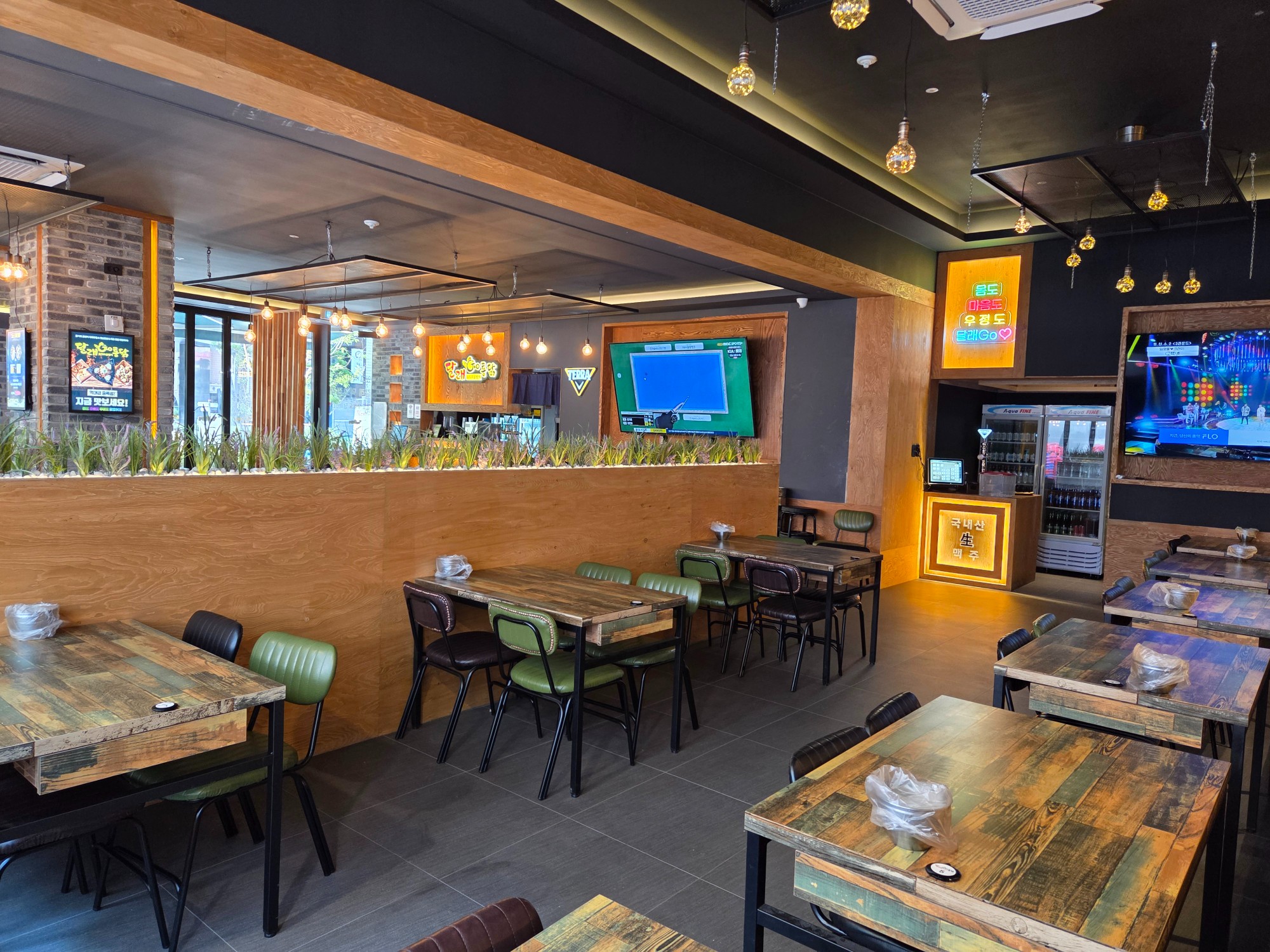 가산본점 실내1.jpg