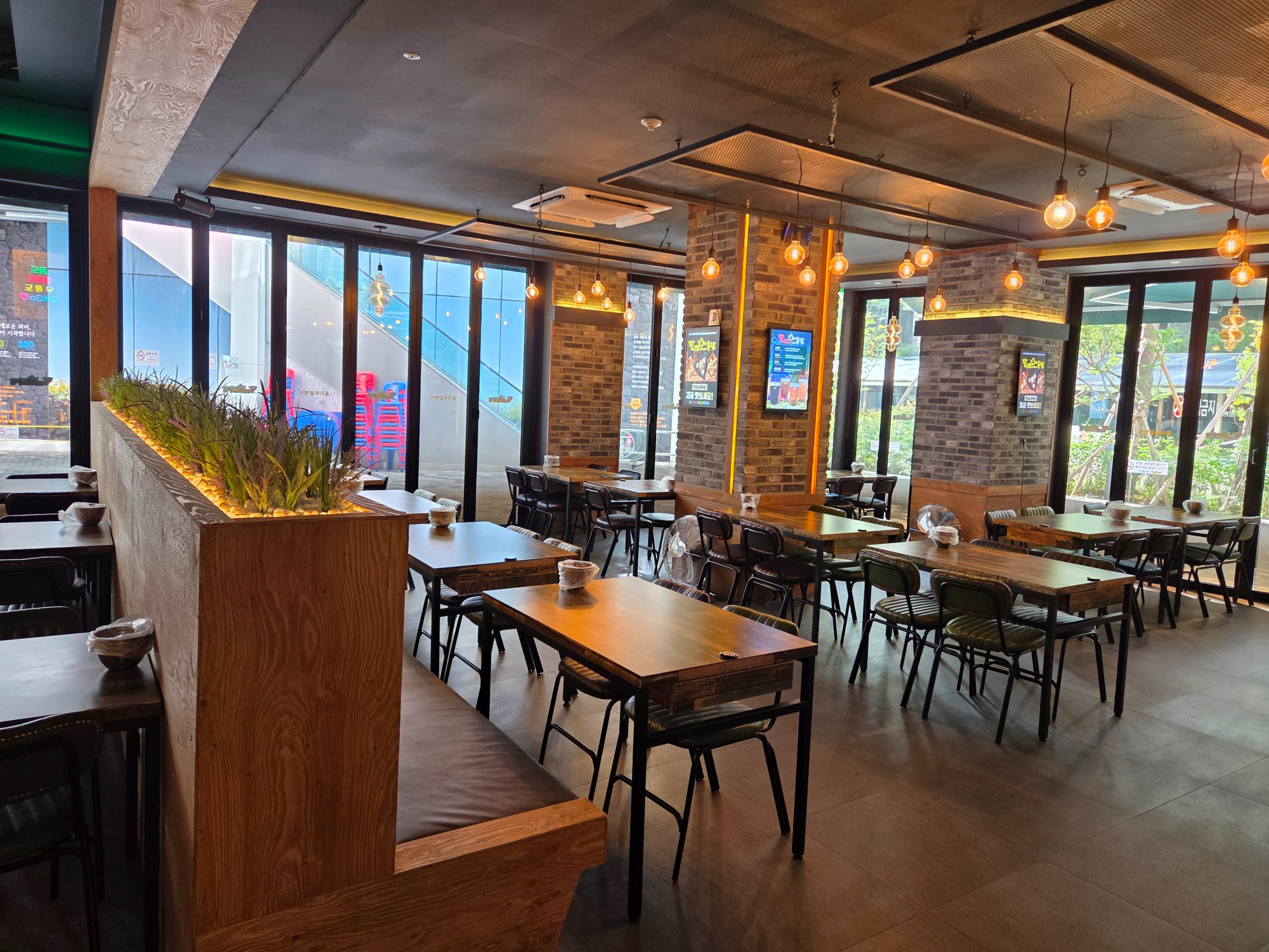 가산본점 실내2.jpg